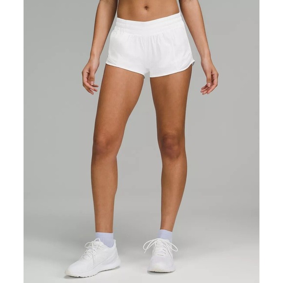 NWT Lululemon‎ Hotty Hot LR Short 2.5" *Lined Size 14 White  Bone - Picture 1 of 7